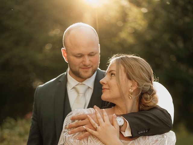 Le mariage de Etienne et Lucie à Sixt-sur-Aff, Ille et Vilaine 59