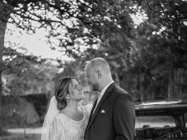 Le mariage de Etienne et Lucie à Sixt-sur-Aff, Ille et Vilaine 65