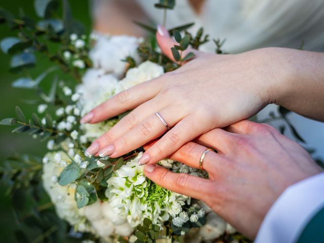 Le mariage de Adrien et Lucie à Larnas, Ardèche 27