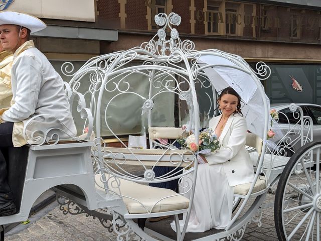 Le mariage de Romuald et Dorothée  à Bailleul, Nord 2