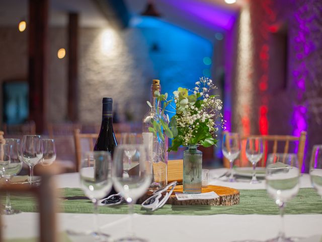 Le mariage de Laurent et Aurélie à Saint-Marcel-Bel-Accueil, Isère 13