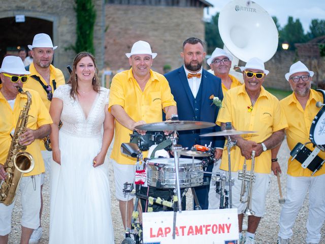 Le mariage de Laurent et Aurélie à Saint-Marcel-Bel-Accueil, Isère 18