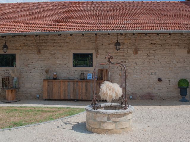 Le mariage de Laurent et Aurélie à Saint-Marcel-Bel-Accueil, Isère 19