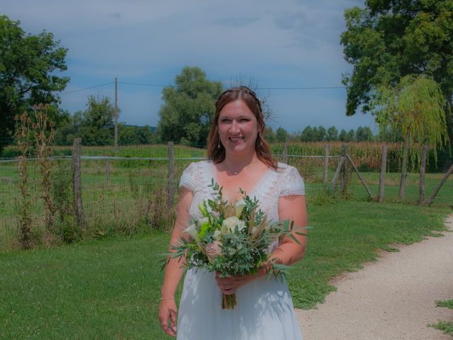 Le mariage de Laurent et Aurélie à Saint-Marcel-Bel-Accueil, Isère 22