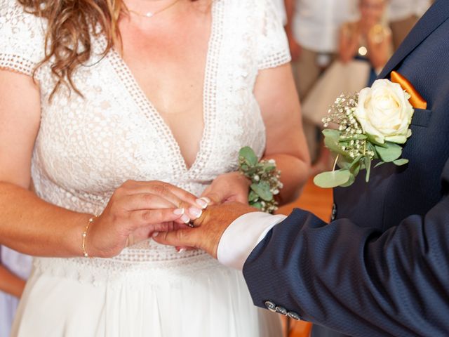 Le mariage de Laurent et Aurélie à Saint-Marcel-Bel-Accueil, Isère 27