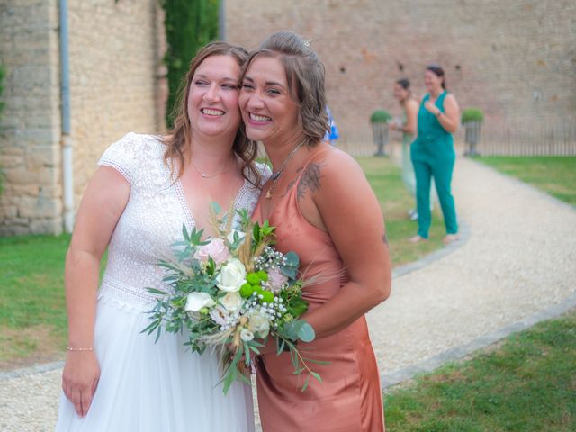 Le mariage de Laurent et Aurélie à Saint-Marcel-Bel-Accueil, Isère 29