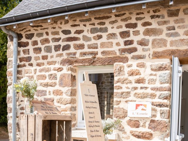 Le mariage de Alexandre et Océane à Le Bourgneuf-la-Forêt, Mayenne 44