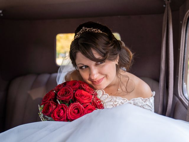 Le mariage de Pierre et Caitlin à Montmort Lucy, Marne 16