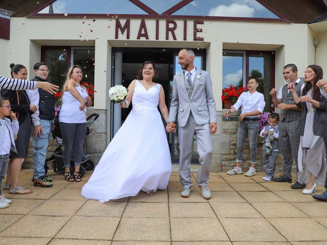 Le mariage de Jérémy et Cécile à Plouzévédé, Finistère 21