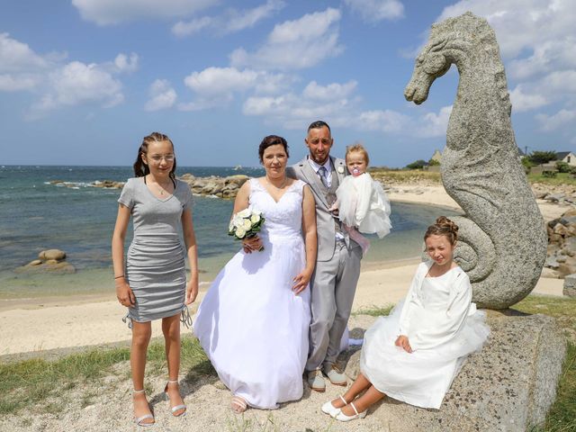 Le mariage de Jérémy et Cécile à Plouzévédé, Finistère 27