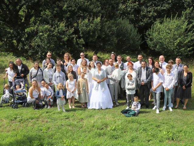 Le mariage de Jérémy et Cécile à Plouzévédé, Finistère 34