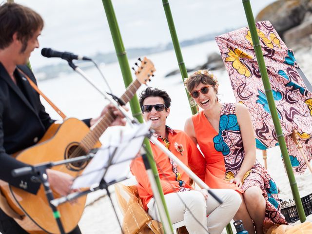 Le mariage de Yann et Virginie à Île de Batz, Finistère 9