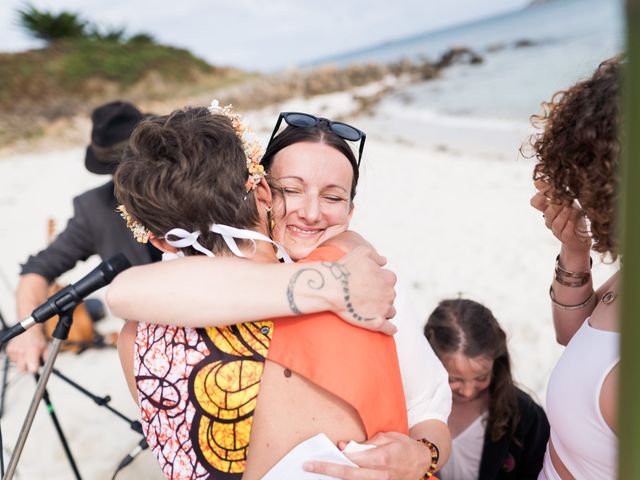 Le mariage de Yann et Virginie à Île de Batz, Finistère 13