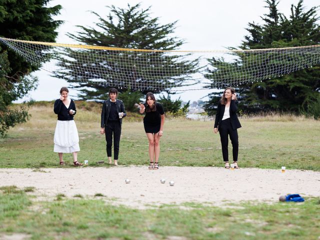 Le mariage de Yann et Virginie à Île de Batz, Finistère 19