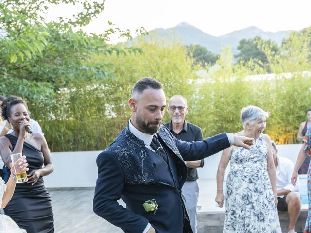 Le mariage de Anthony et Emilie à Vitrolles, Bouches-du-Rhône 34