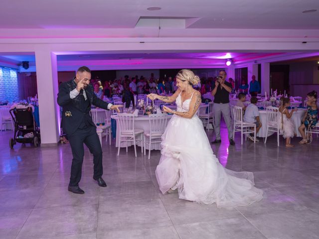 Le mariage de Anthony et Emilie à Vitrolles, Bouches-du-Rhône 37