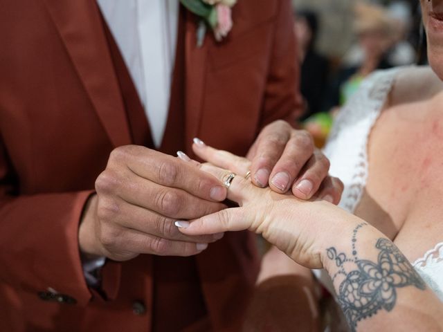 Le mariage de Romain et Lucile à Erdeven, Morbihan 23