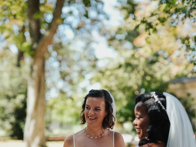 Le mariage de Scarlett et Aisha à Asques, Gironde 31