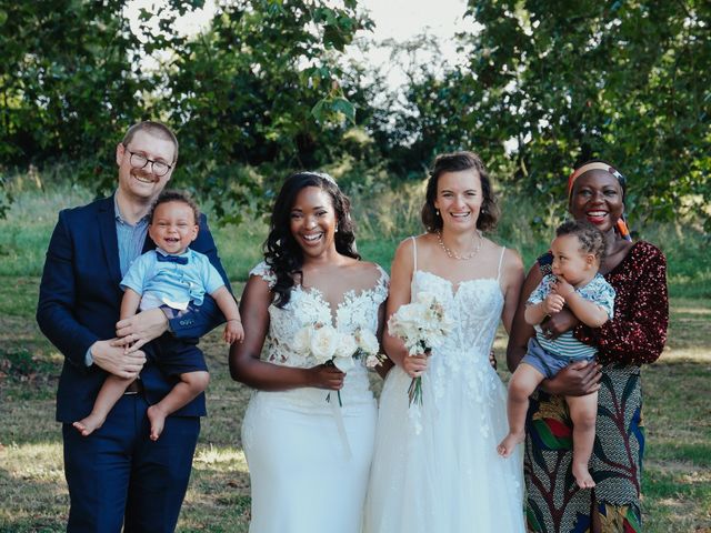 Le mariage de Scarlett et Aisha à Asques, Gironde 41