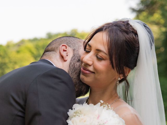 Le mariage de Olivier et Lamia à Louveciennes, Yvelines 50