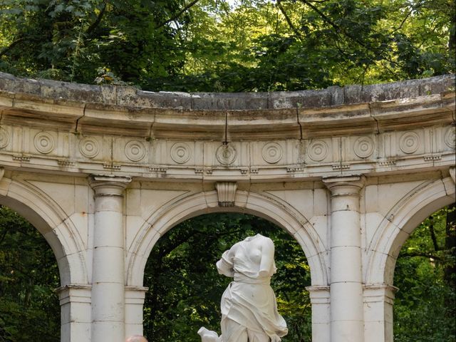 Le mariage de Olivier et Lamia à Louveciennes, Yvelines 53