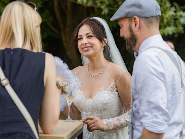 Le mariage de Olivier et Lamia à Louveciennes, Yvelines 76