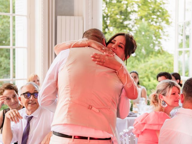 Le mariage de Olivier et Lamia à Louveciennes, Yvelines 90