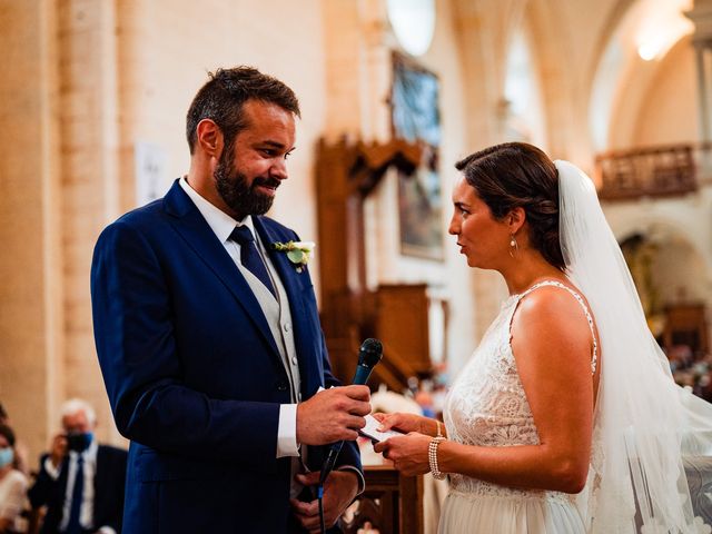 Le mariage de Raphael et Laure à Saint-Valérien, Yonne 7