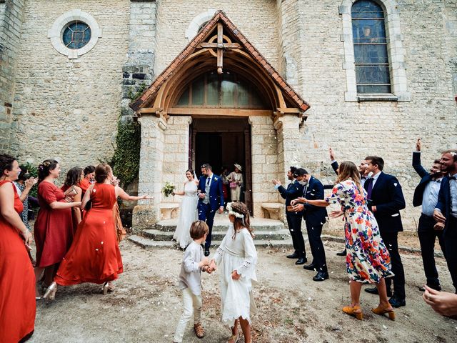 Le mariage de Raphael et Laure à Saint-Valérien, Yonne 8