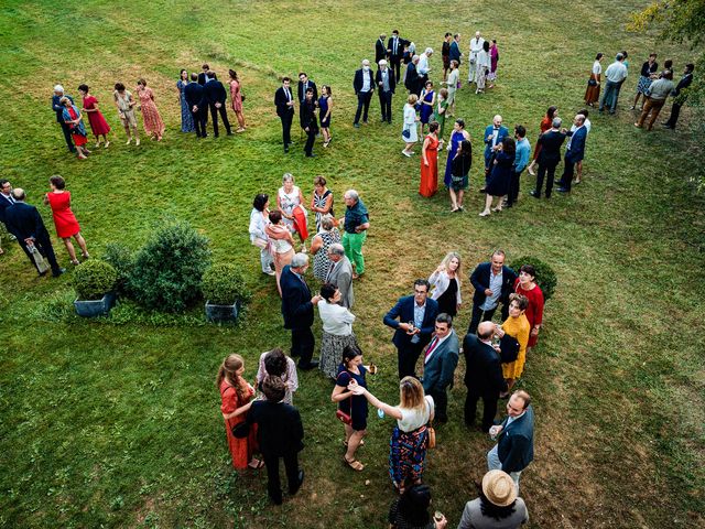 Le mariage de Raphael et Laure à Saint-Valérien, Yonne 14