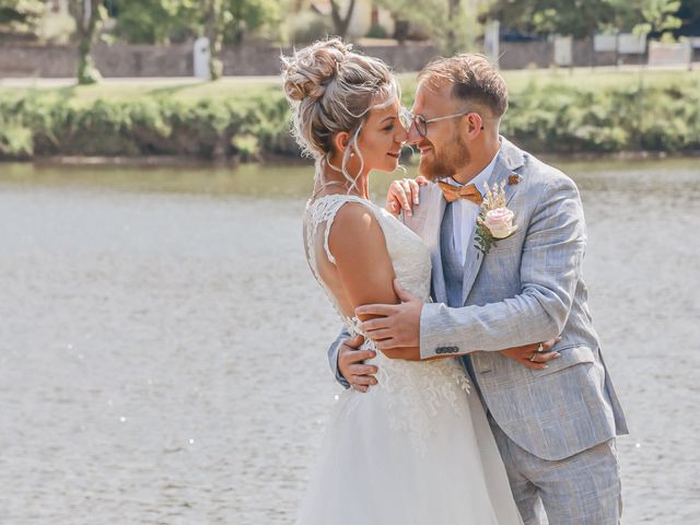 Le mariage de Kevin et Tiffany à Saint-Évroult-Notre-Dame-du-Bois, Orne 32