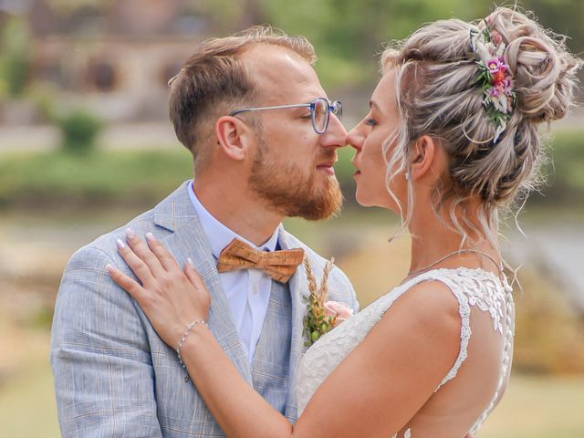 Le mariage de Kevin et Tiffany à Saint-Évroult-Notre-Dame-du-Bois, Orne 39