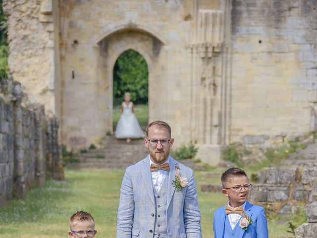 Le mariage de Kevin et Tiffany à Saint-Évroult-Notre-Dame-du-Bois, Orne 58