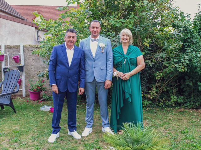 Le mariage de Michaël et Caroline à Tréclun, Côte d&apos;Or 28