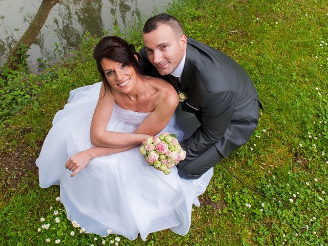 Le mariage de Jean et Elodie à Coulonges-sur-l&apos;Autize, Deux-Sèvres 11