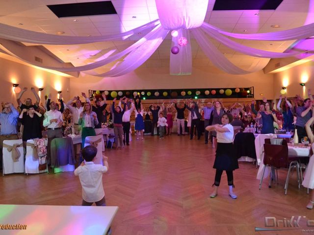 Le mariage de Jean et Elodie à Coulonges-sur-l&apos;Autize, Deux-Sèvres 30