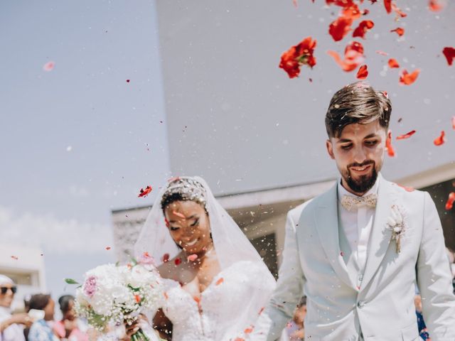 Le mariage de Bastien et Flora à Saint-André-de-Chalencon, Haute-Loire 5