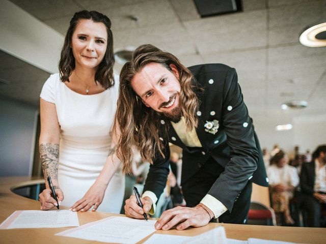 Le mariage de Adrien et Nadège à Salon-de-Provence, Bouches-du-Rhône 31