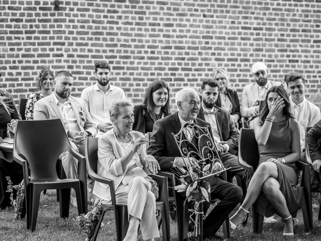 Le mariage de Jonathan et Kimberley à Steenvoorde, Nord 28