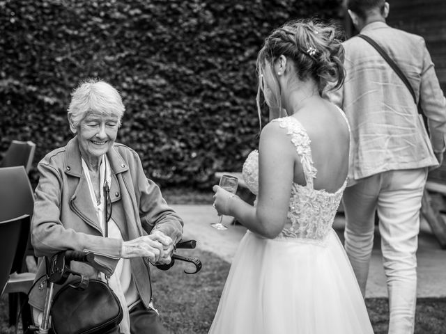 Le mariage de Jonathan et Kimberley à Steenvoorde, Nord 38