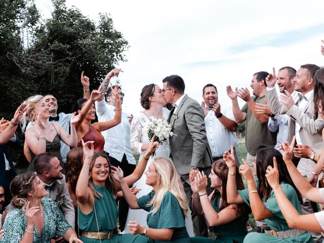 Le mariage de Louis et Manon à Saint-Pierre-de-Bat, Gironde 37