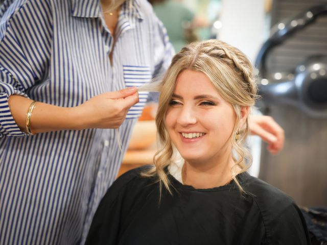 Le mariage de Mike et Annabelle à Le Pin-en-Mauges, Maine et Loire 9