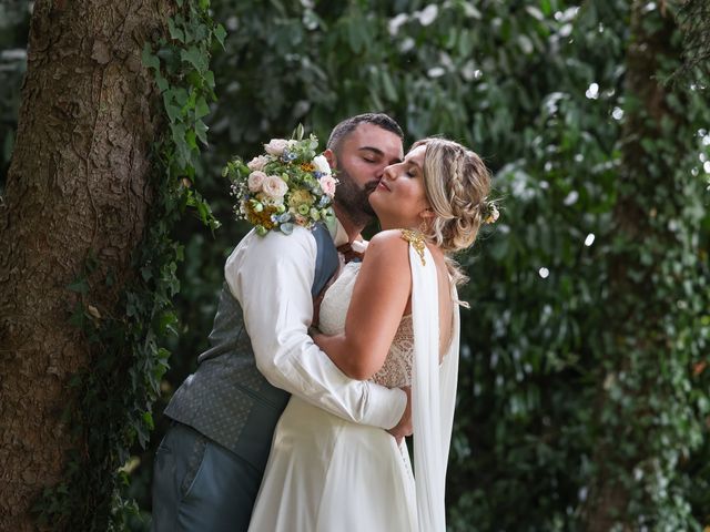 Le mariage de Mike et Annabelle à Le Pin-en-Mauges, Maine et Loire 35