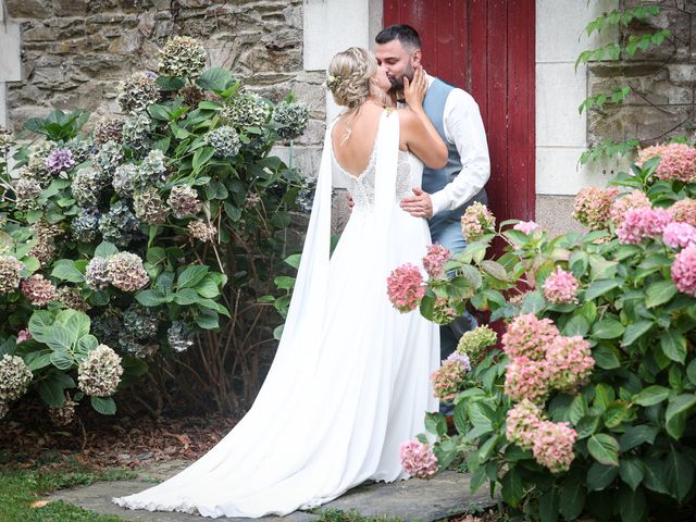 Le mariage de Mike et Annabelle à Le Pin-en-Mauges, Maine et Loire 36