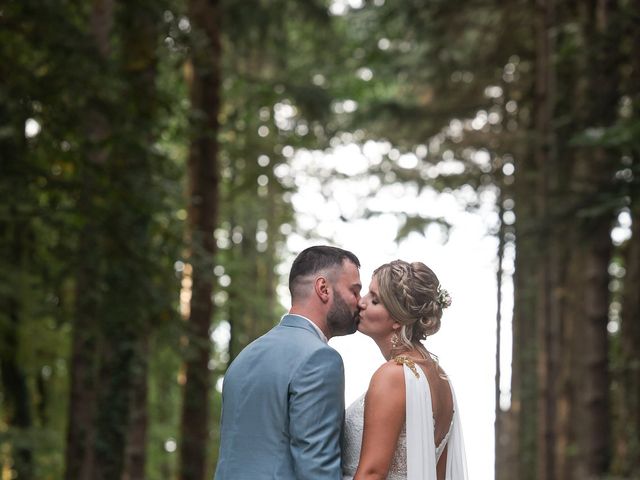 Le mariage de Mike et Annabelle à Le Pin-en-Mauges, Maine et Loire 37