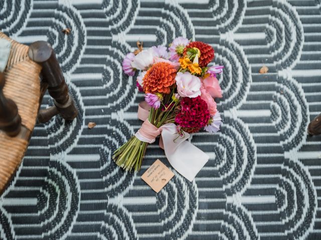 Le mariage de Romain et Marina à Podensac, Gironde 29