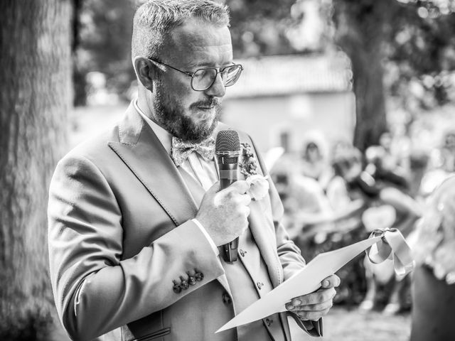 Le mariage de Romain et Marina à Podensac, Gironde 32
