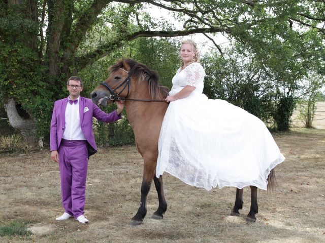 Le mariage de Jonathan et Julie  à Busloup, Loir-et-Cher 2