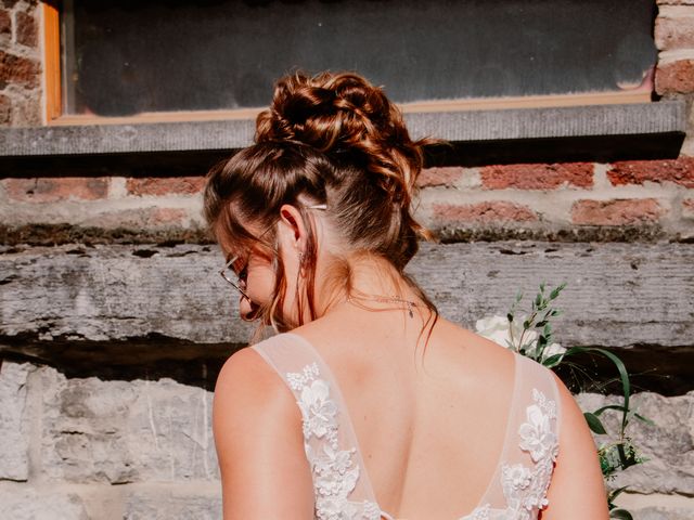 Le mariage de Valentin et Jennifer à Chooz, Ardennes 4