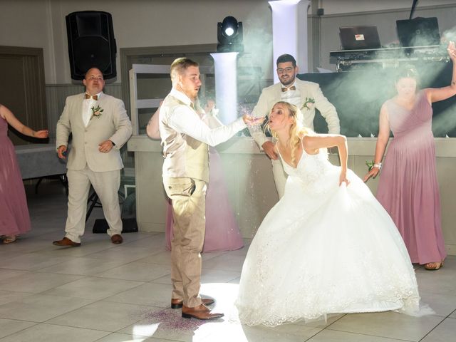 Le mariage de Florian et Louise à Saint-Omer-Capelle, Pas-de-Calais 49